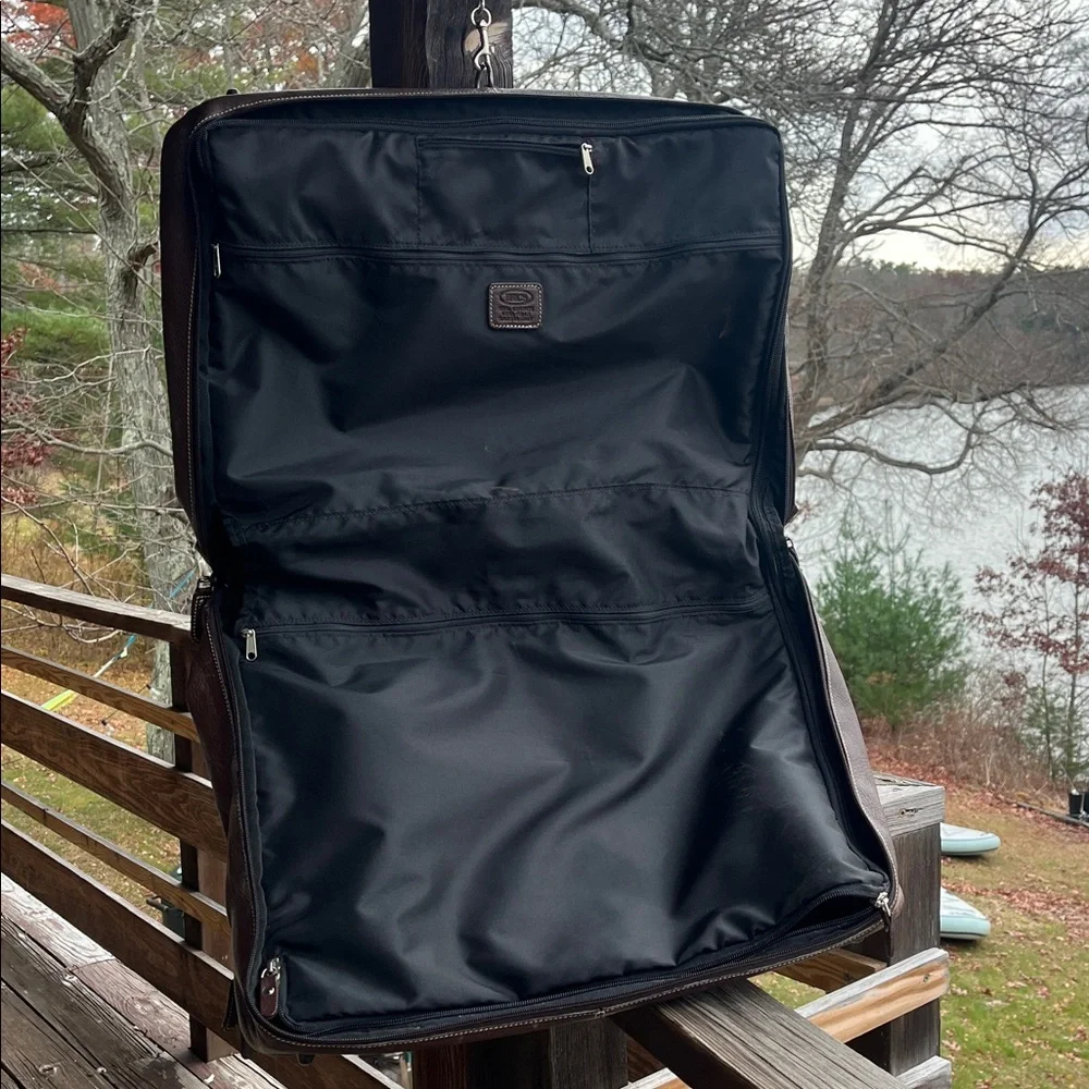 BRIC’S Large Brown Leather Garment Travel Bag – Made in Italy - With Accessories